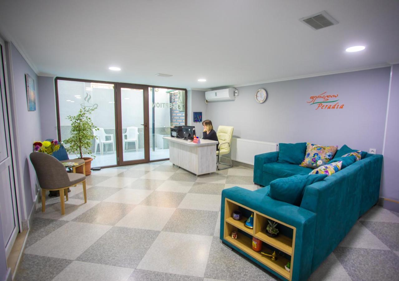 Peradia Hotel Kutaisi Ngoại thất bức ảnh