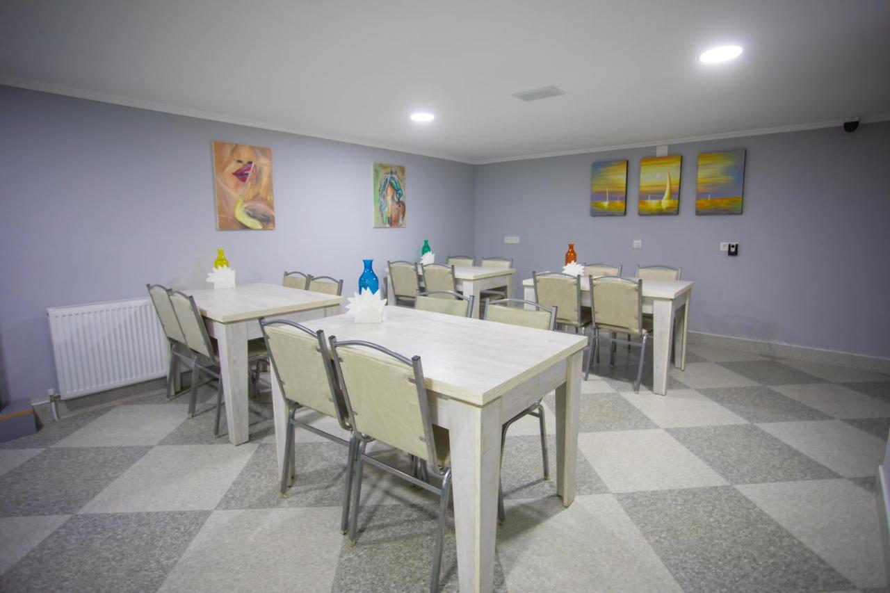 Peradia Hotel Kutaisi Ngoại thất bức ảnh