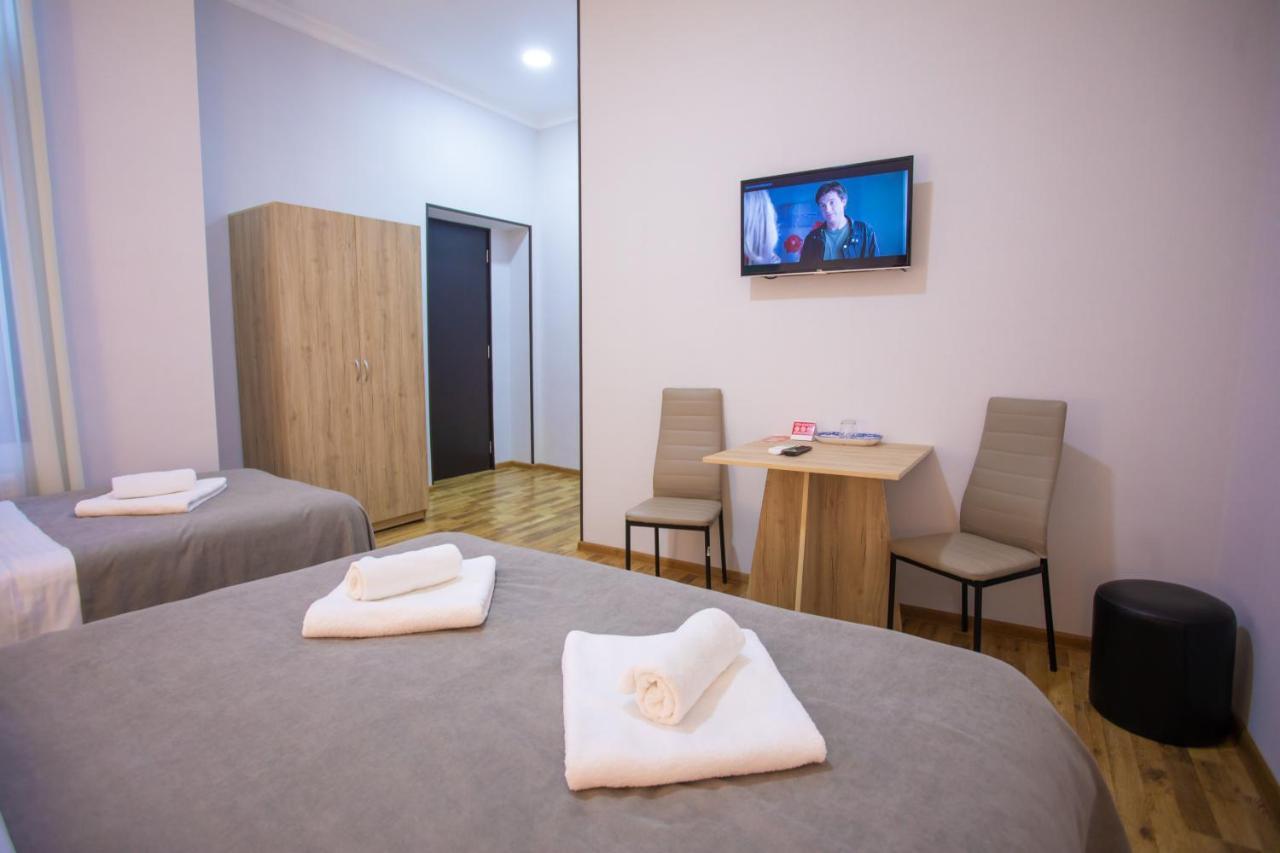 Peradia Hotel Kutaisi Ngoại thất bức ảnh